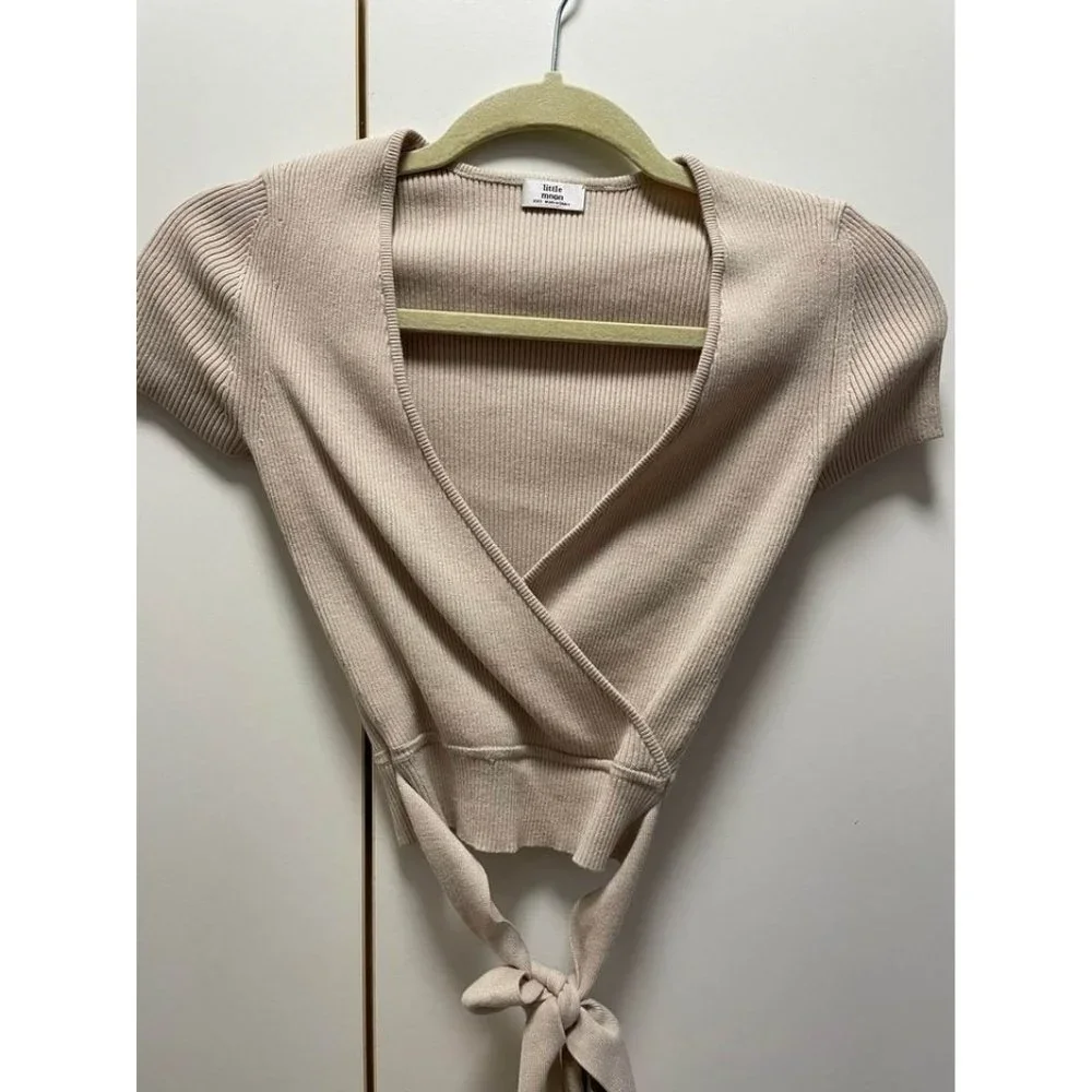 New Aritzia Prunella Tie Top - Picture 1 of 4